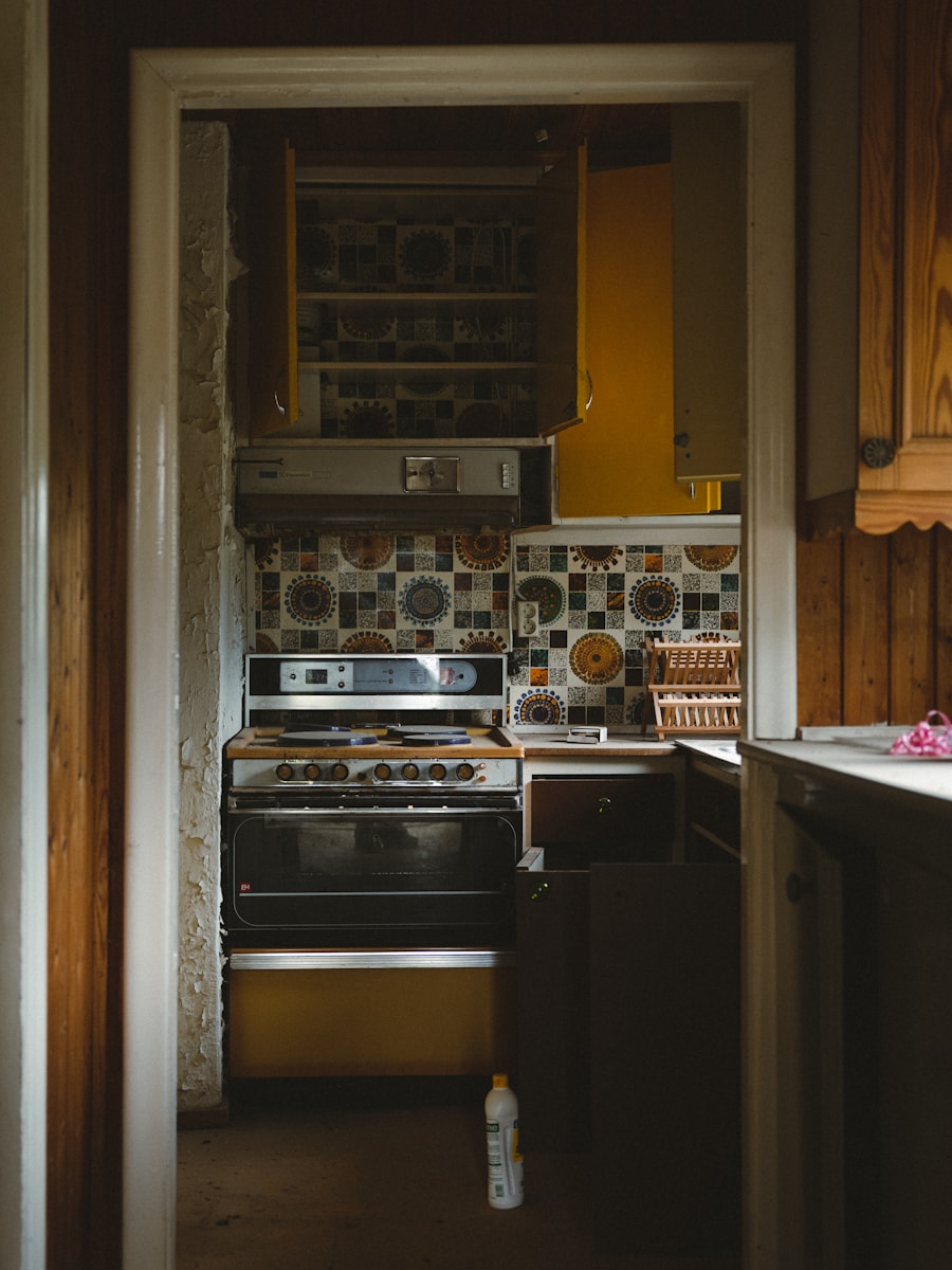 Retro 1970s-style kitchen before renovation